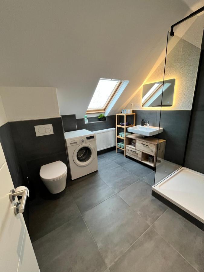 Appartment Miami , Naehe Duesseldorf ,Messe ,Hbf ,City, Wifi, Helios Hospital Krefeld Esterno foto